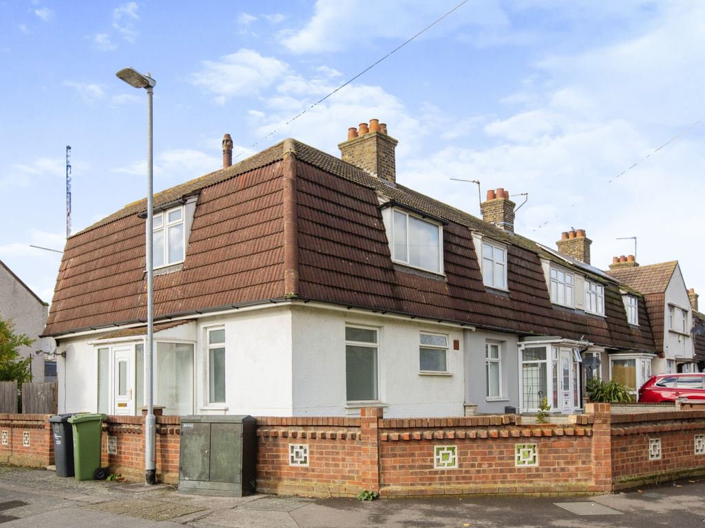 2 bed end terrace house for sale in Greatfields Road, Barking IG11 Zoopla