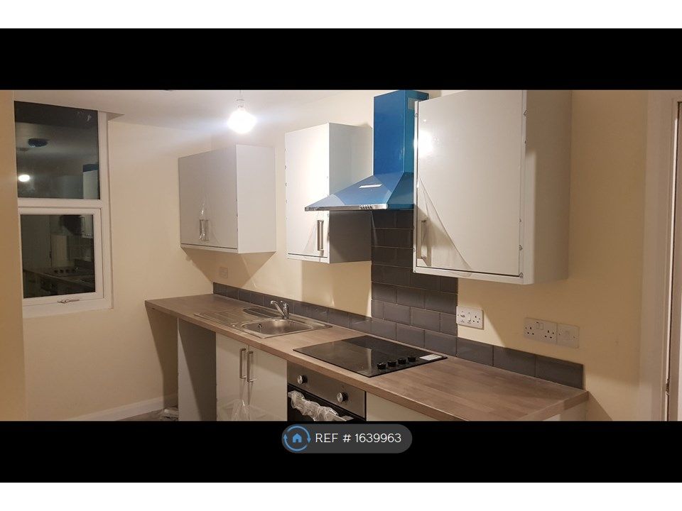 1 bed flat to rent in Gladstone Street, Eston TS6, £425 pcm Zoopla