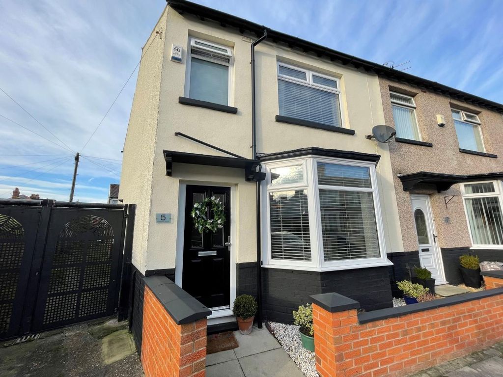 3 bed end terrace house for sale in Kingswood Avenue, Waterloo