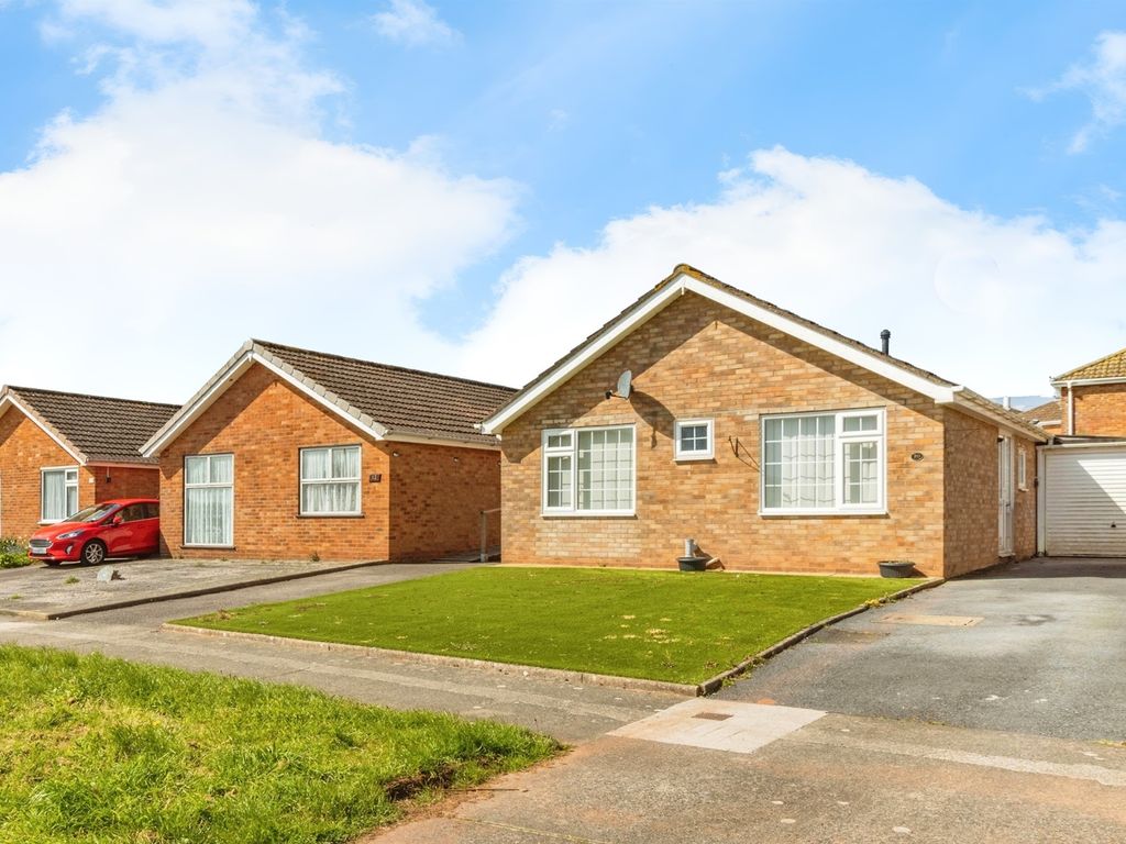 2 bed detached bungalow for sale in Tavistock Place, Paignton TQ4, £315,000 Zoopla