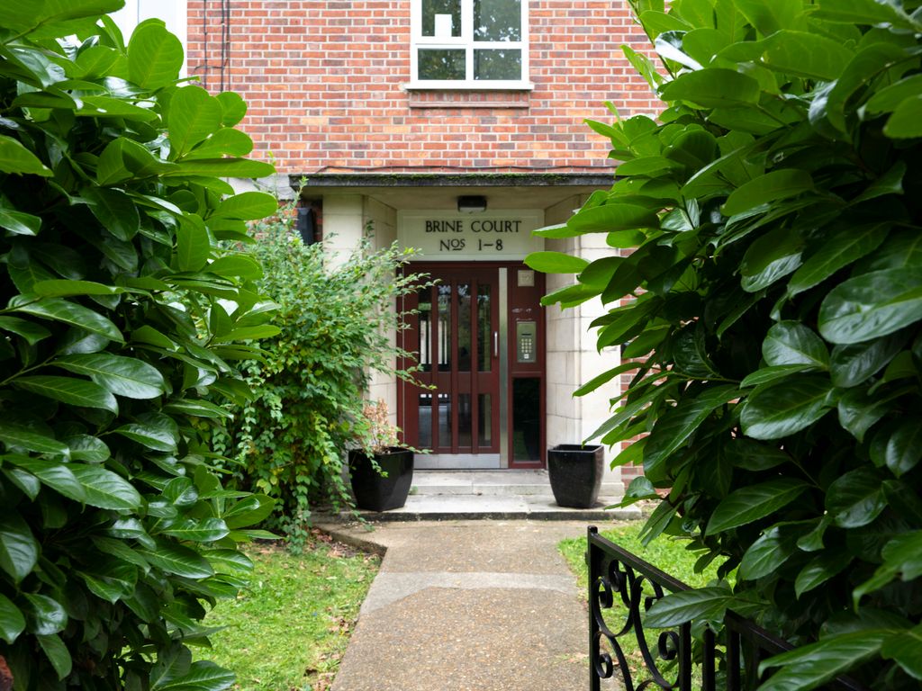 2 bed flat for sale in Brine Court, Maple Road, Surbiton KT6 Zoopla