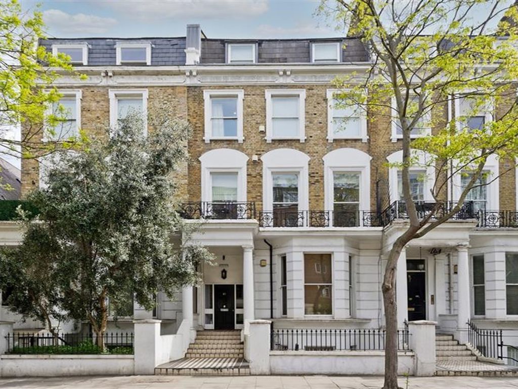 2 bed flat for sale in Earls Court Road, London W8 - Zoopla