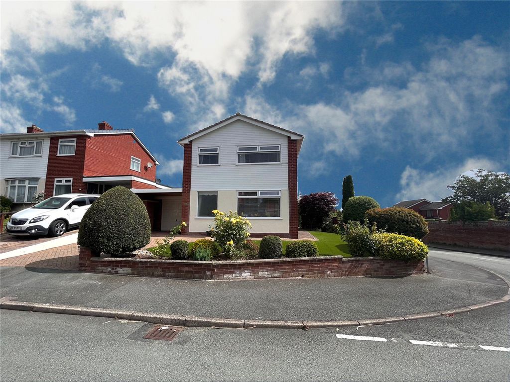 3 bed detached house for sale in Elm Avenue, Connah's Quay, Deeside