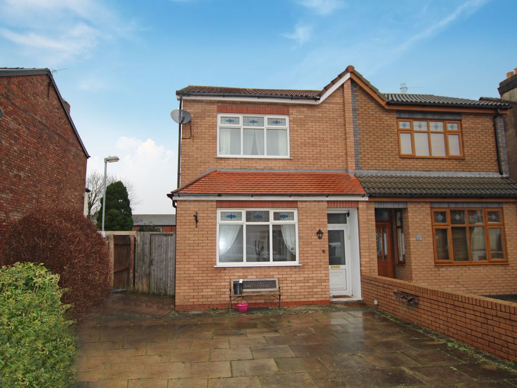 4 bed semidetached house for sale in Clifford Road, Birkdale