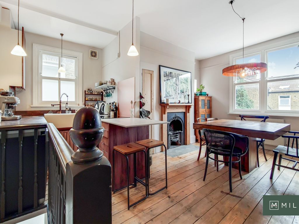 Holland Road, London NW10  