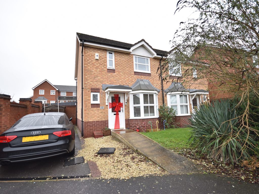 2 bed semidetached house to rent in Discovery Close, Sleaford NG34