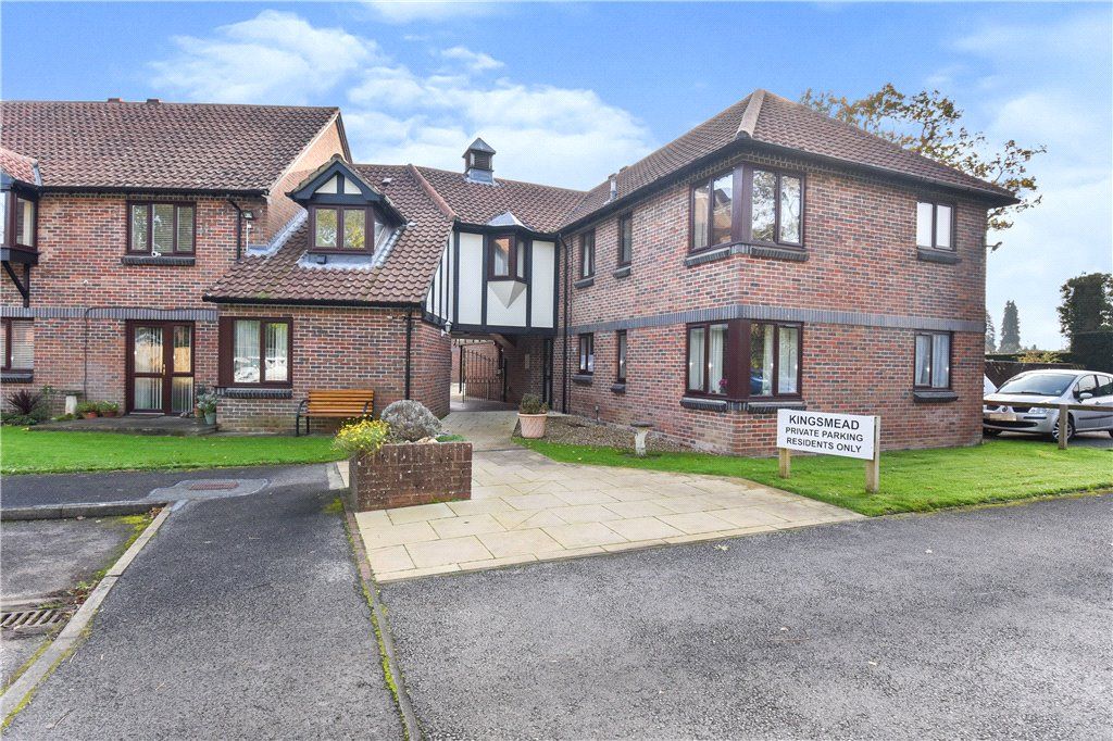 1 bed flat for sale in Kingsmead, Lower Common Road, West Wellow
