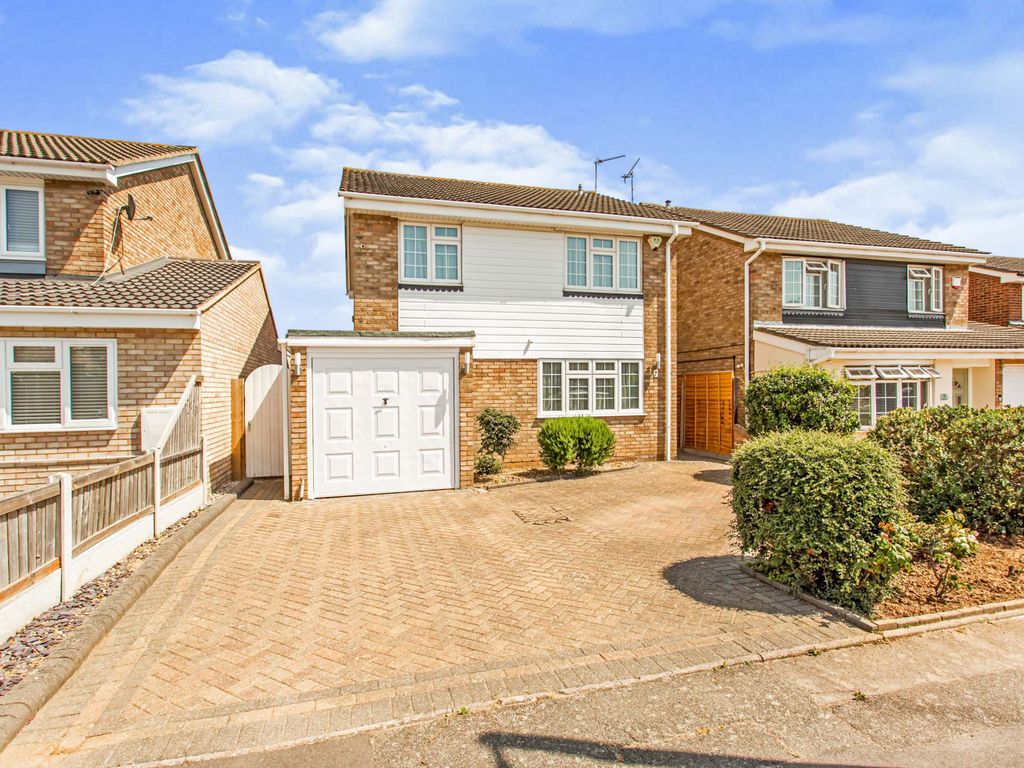 4 bed detached house for sale in Aylesbeare, Shoeburyness, SouthendOn