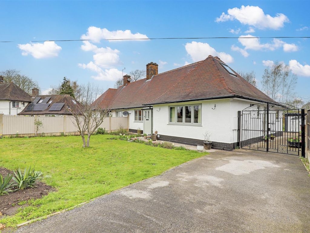 4 bed detached house for sale in Orston Drive, Wollaton