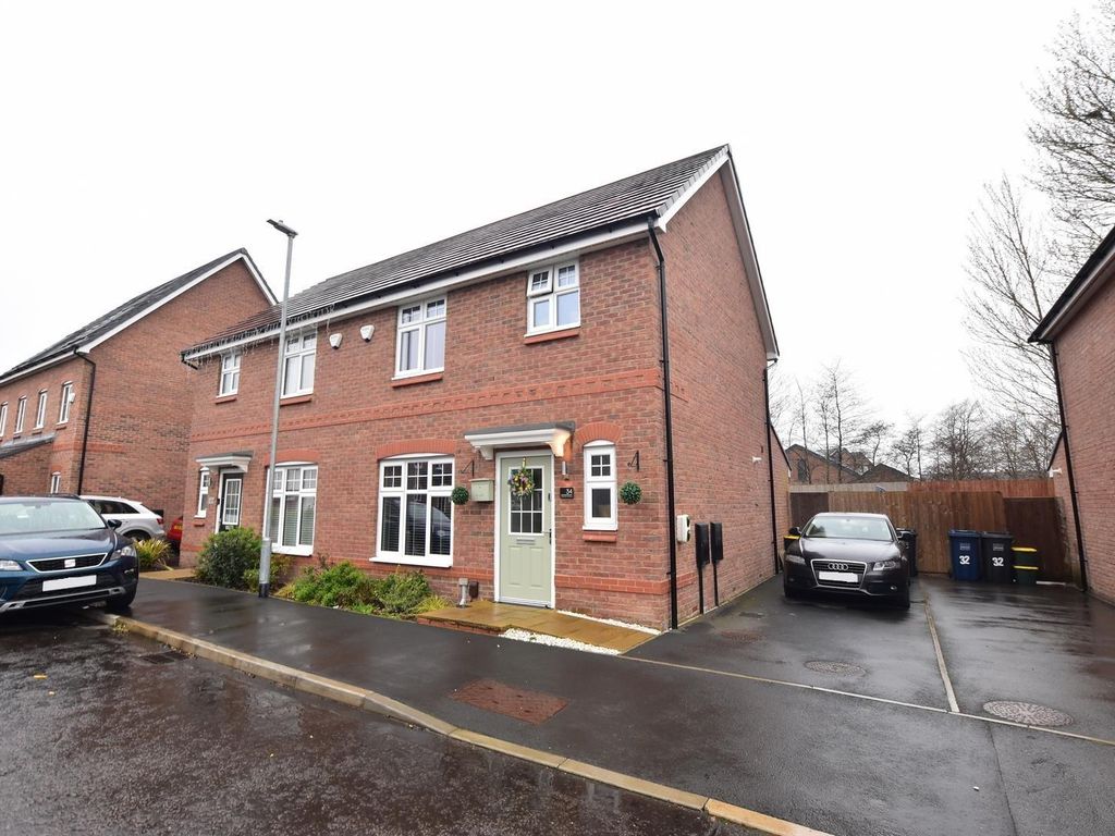 3 bed semidetached house for sale in Spinners Avenue, Bamber Bridge