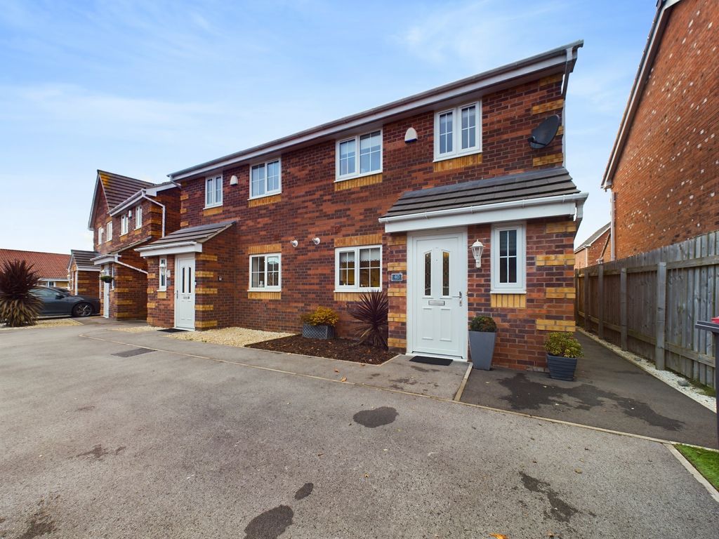 3 bed semidetached house for sale in Stockwell Avenue, Kiveton Park