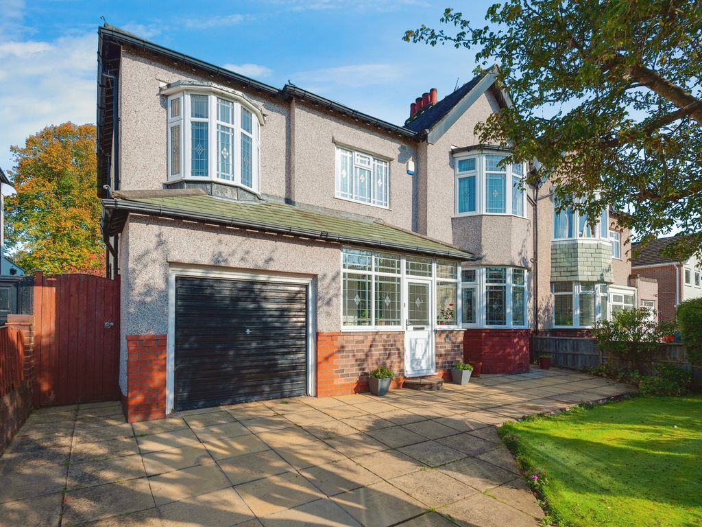 5 bed semidetached house for sale in Primrose Road, Liverpool
