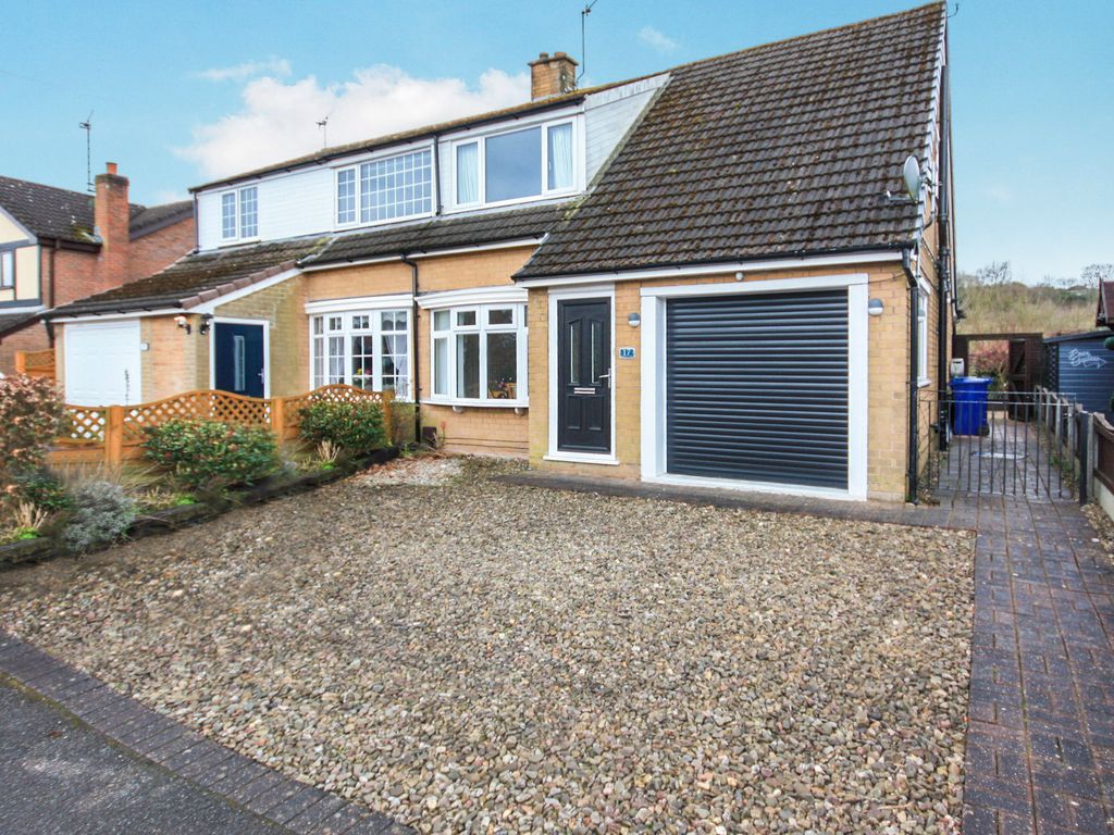 3 bed semidetached house for sale in Laburnum Close, Kidsgrove, Stoke