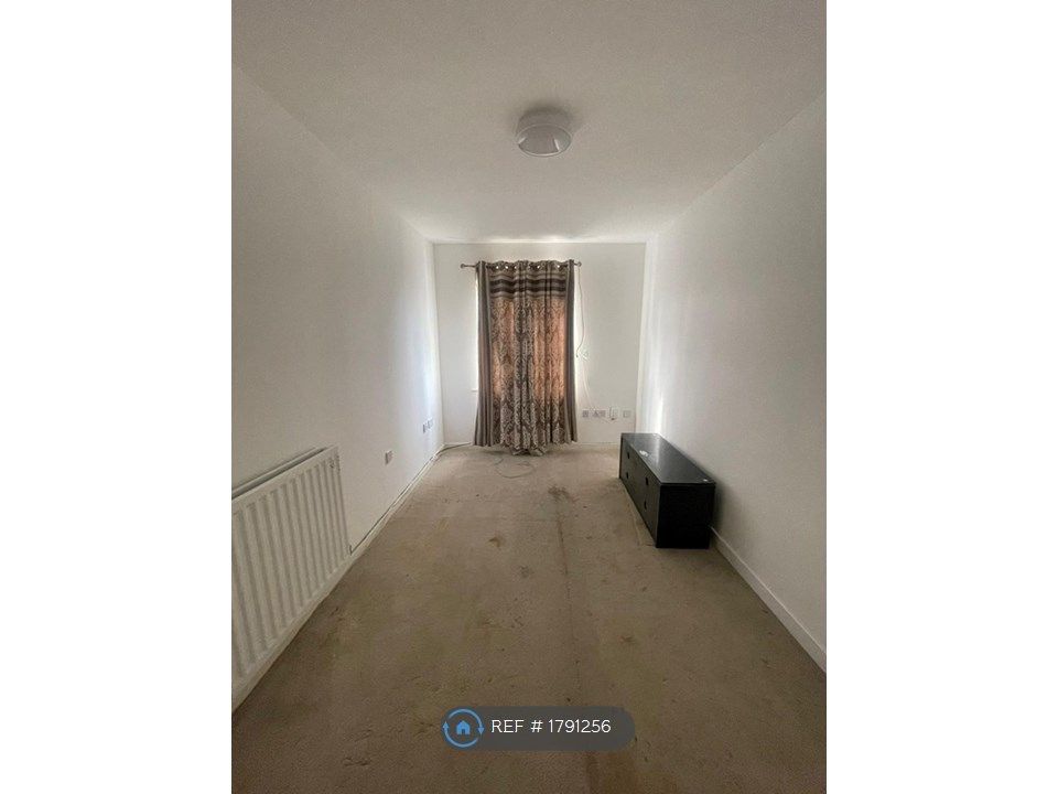 1 bed flat to rent in Chilworth Place, Barking IG11, £1,650 pcm Zoopla