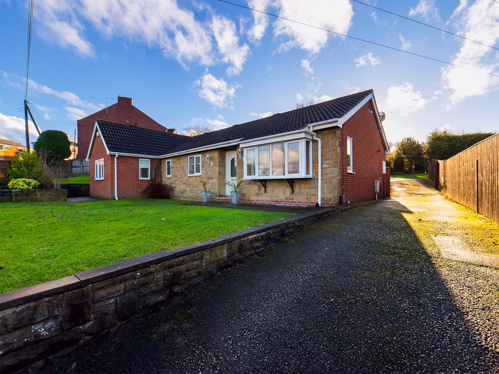 4 bed bungalow for sale in Hollin Lane, Crigglestone, Wakefield WF4