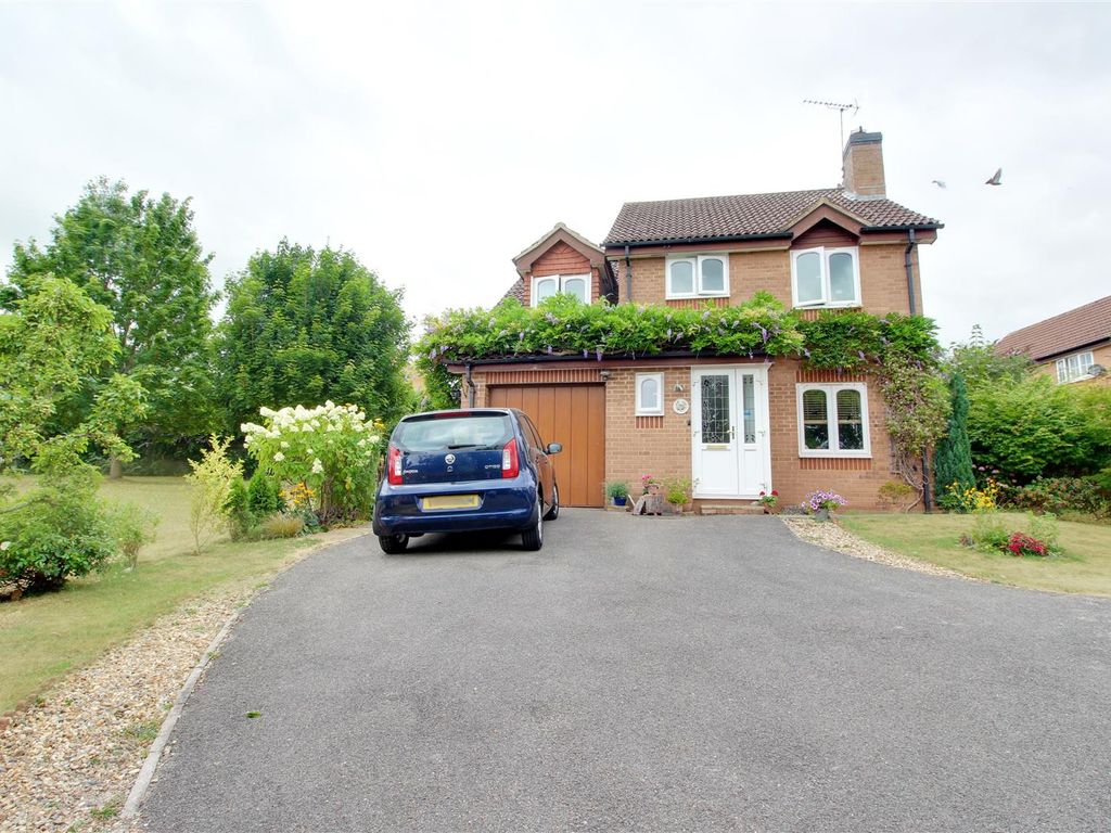 4 bed property for sale in Betjeman Way, Hemel Hempstead HP1 Zoopla