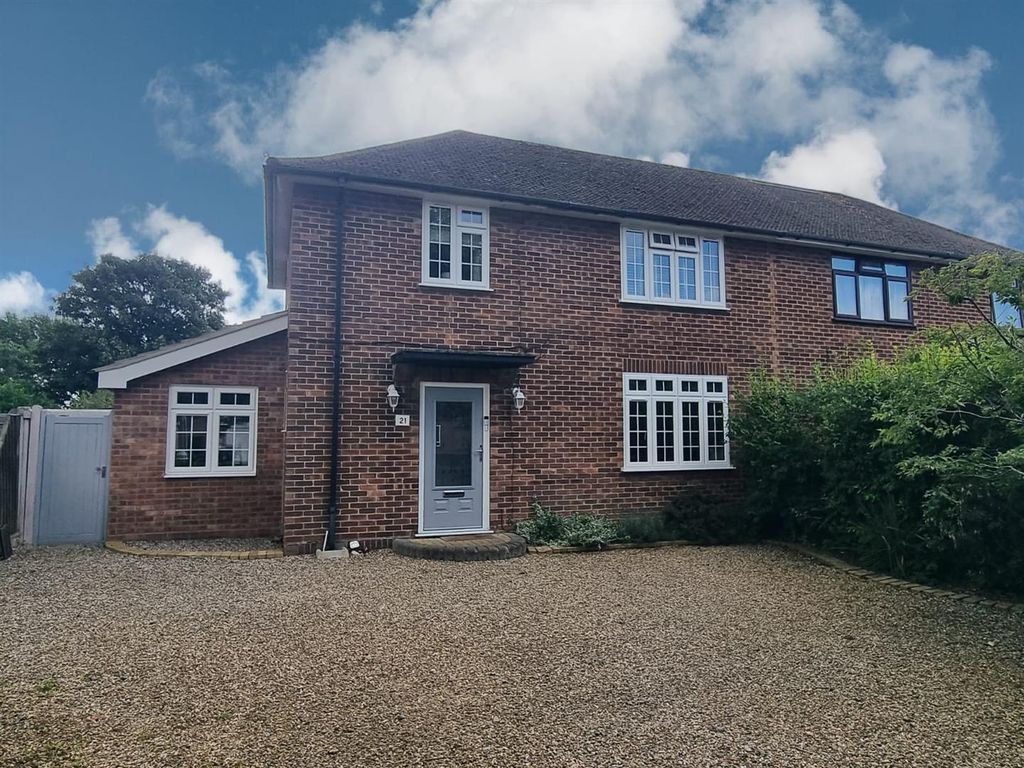 3 bed semidetached house for sale in University Crescent, Gorleston