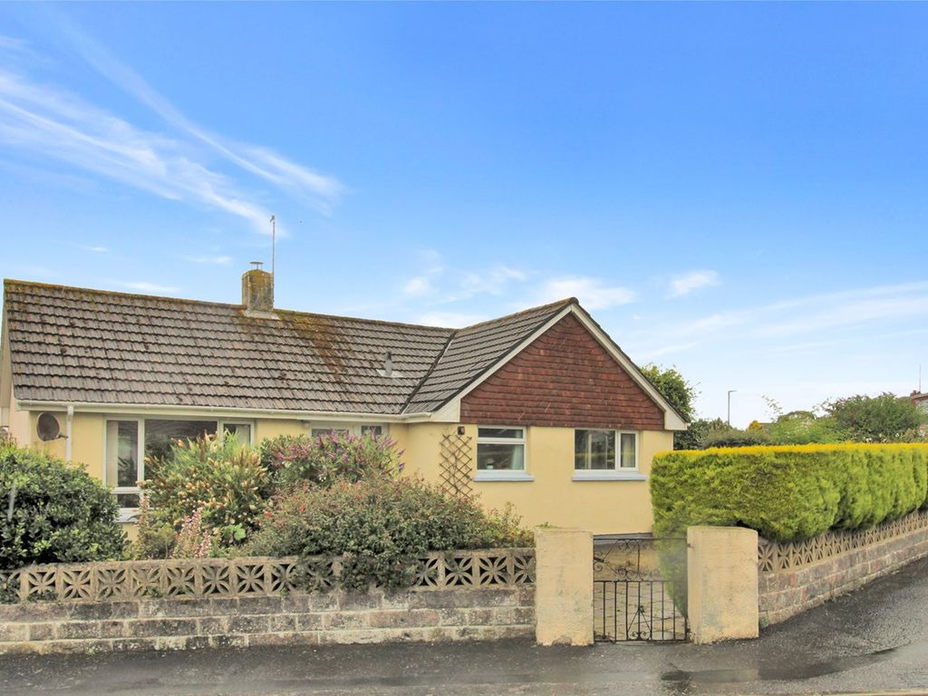 2 bed bungalow for sale in Ballards Crescent, West Yelland, Barnstaple
