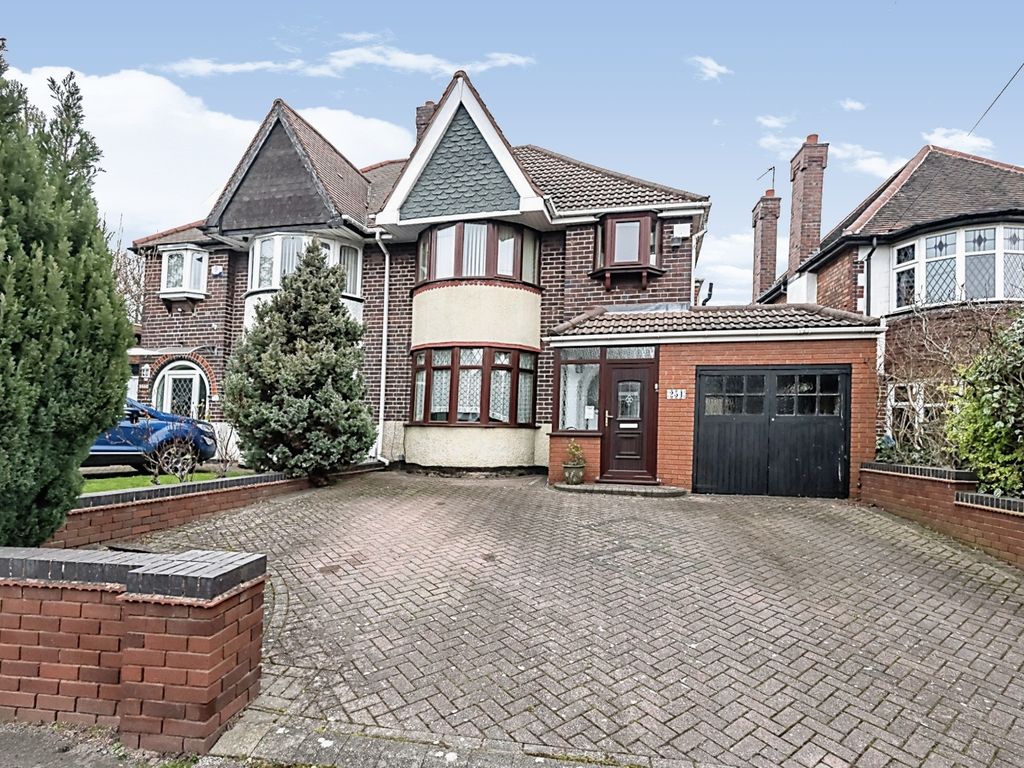 3 bed semidetached house for sale in Flaxley Road, Birmingham, West