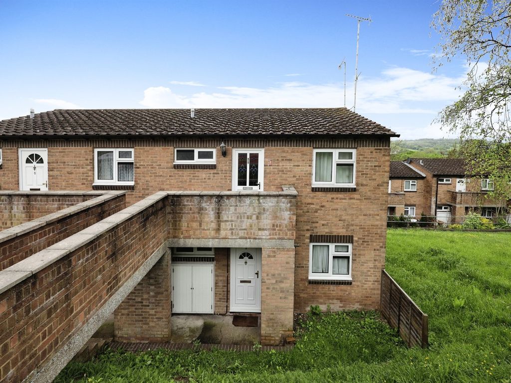 1 bed for sale in Cotswold Way, High HP13 Zoopla