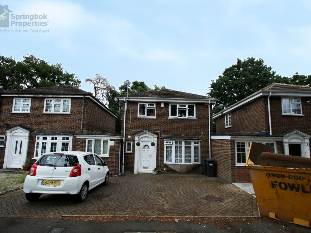 Royston Close, Hounslow, Middlesex TW5  