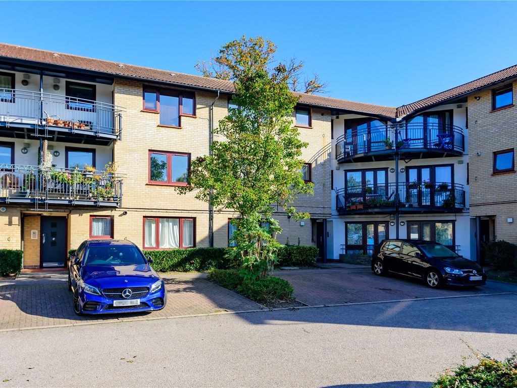 Shapland Way, London N13  