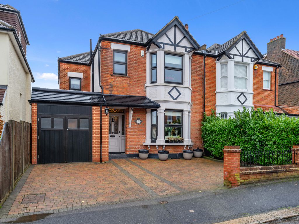 4 bed semidetached house for sale in Onslow Gardens, Wallington SM6, £