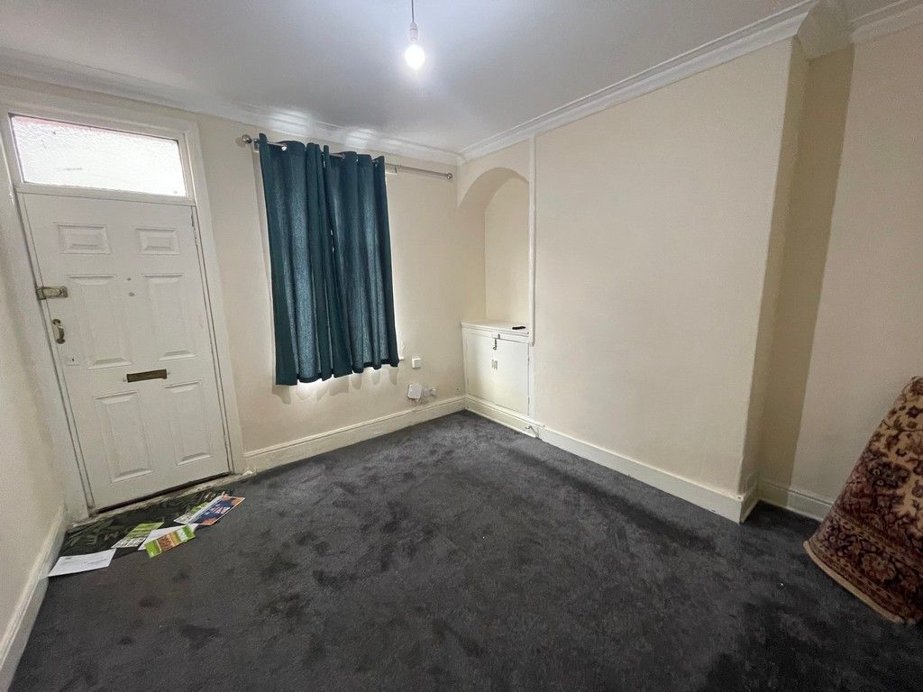 2 bed terraced house to rent in Lloyd Street, Sheffield S4, £650 pcm