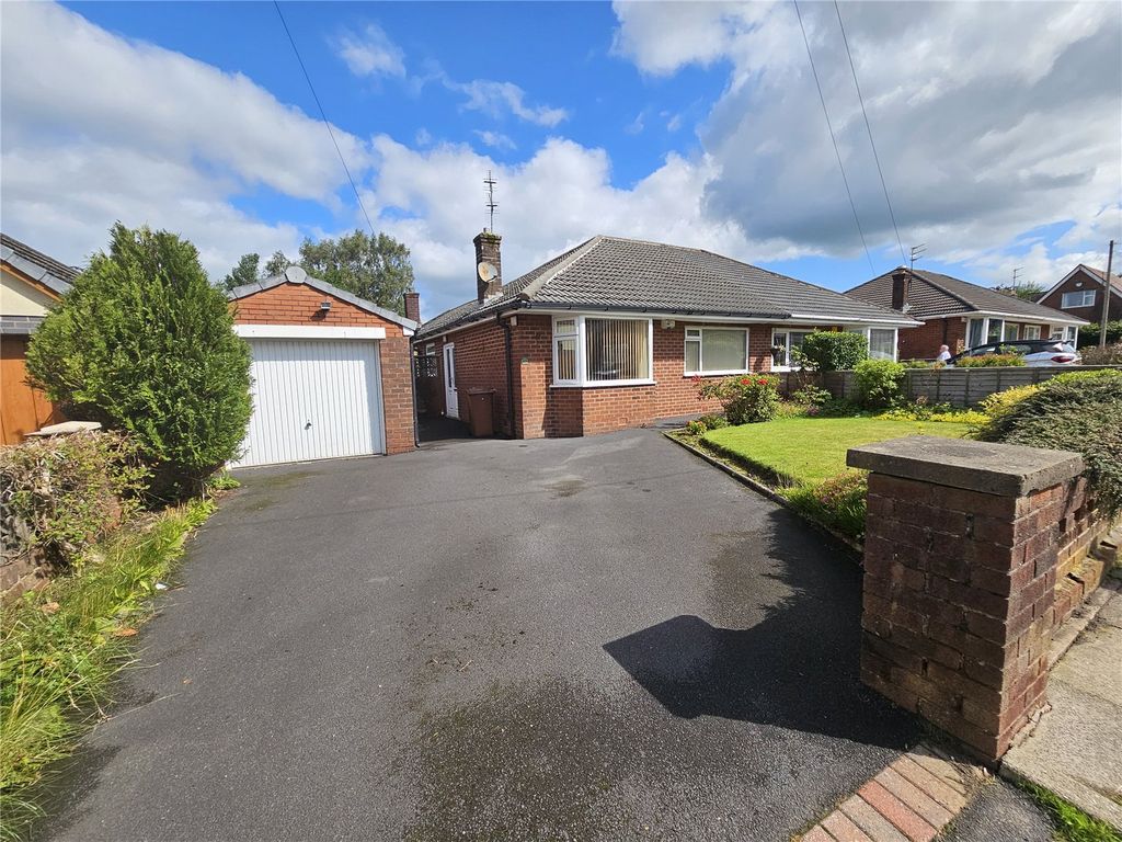 3 bed semidetached bungalow for sale in East Lancashire Road
