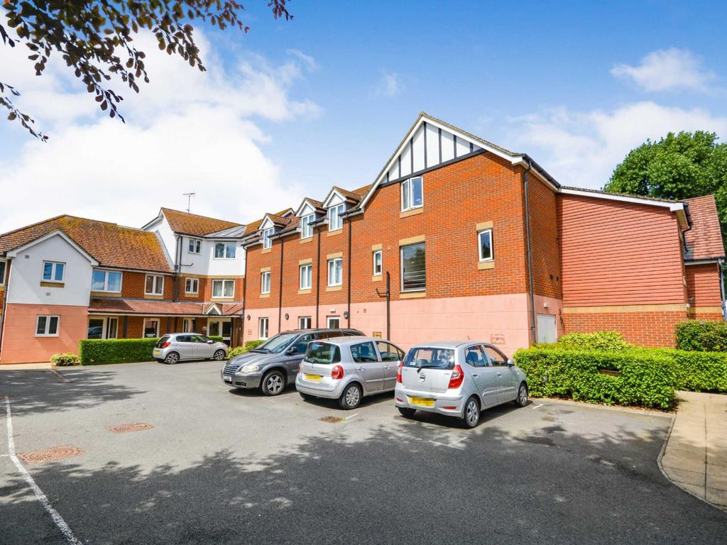 1 bed flat for sale in Wealdhurst Park, Broadstairs, Kent CT10 Zoopla
