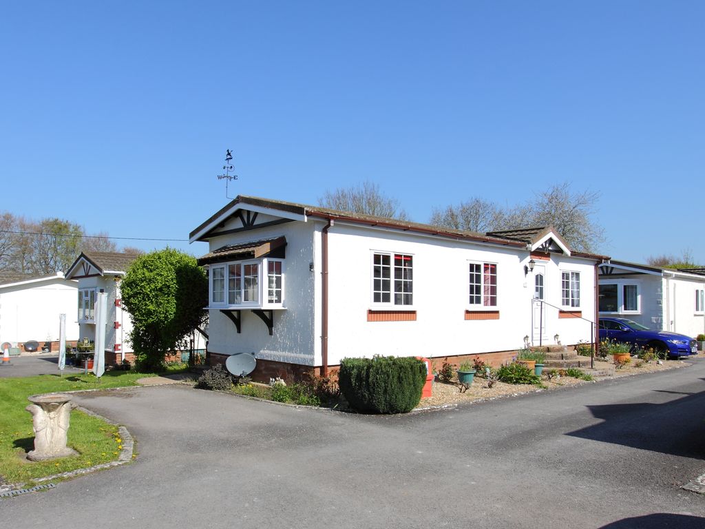 1 bed mobile/park home for sale in Kindersley Park, Abbotts Ann SP11