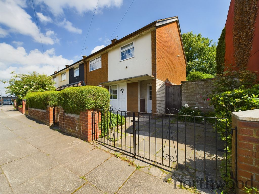4 bed end terrace house for sale in Carr Lane East, Norris Green