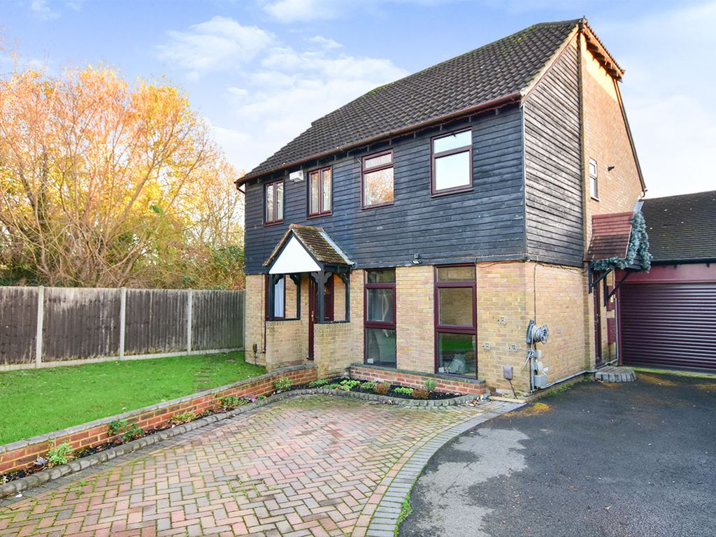 2 bed semidetached house for sale in Coombe Close, Snodland, Kent ME6