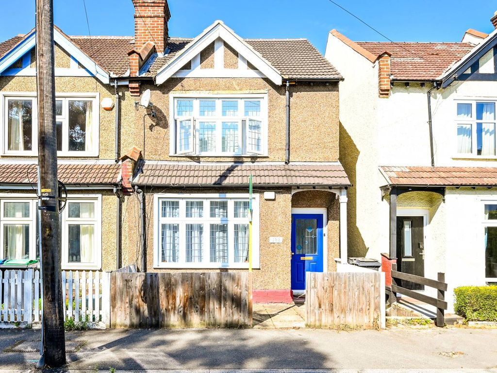 4 bed semidetached house for sale in Elm Road, New Malden KT3, £
