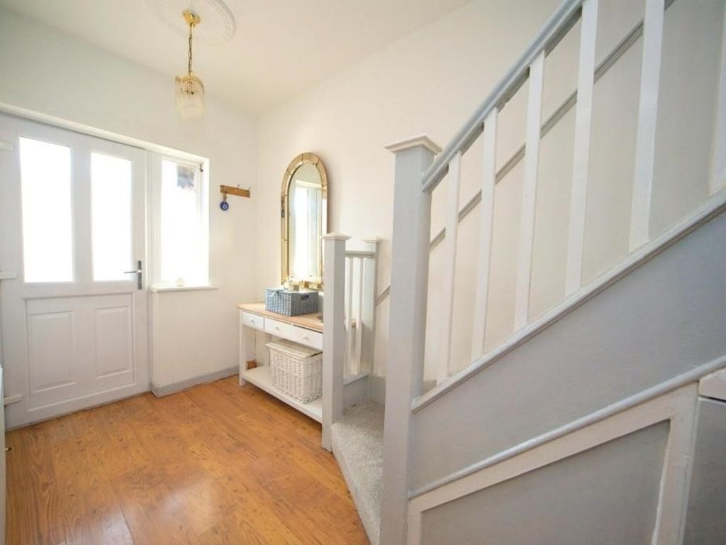 3 bed terraced house for sale in Morley Avenue, Edmonton, London N18, £