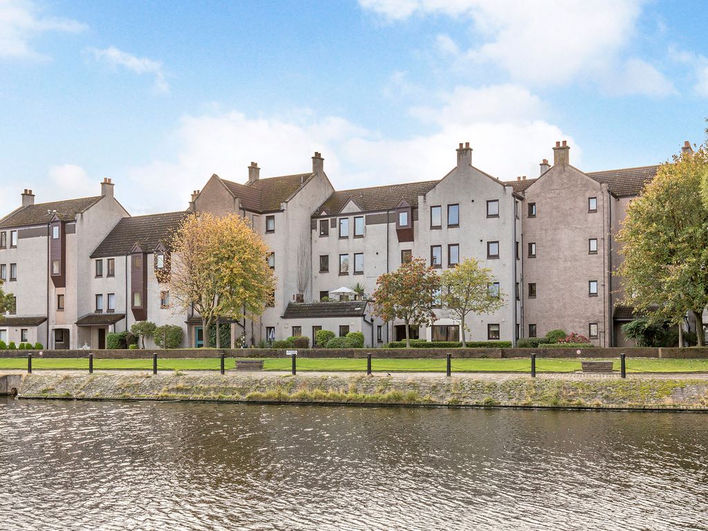 3 bed flat for sale in 12/3 Sandport, The Shore, Edinburgh EH6, £