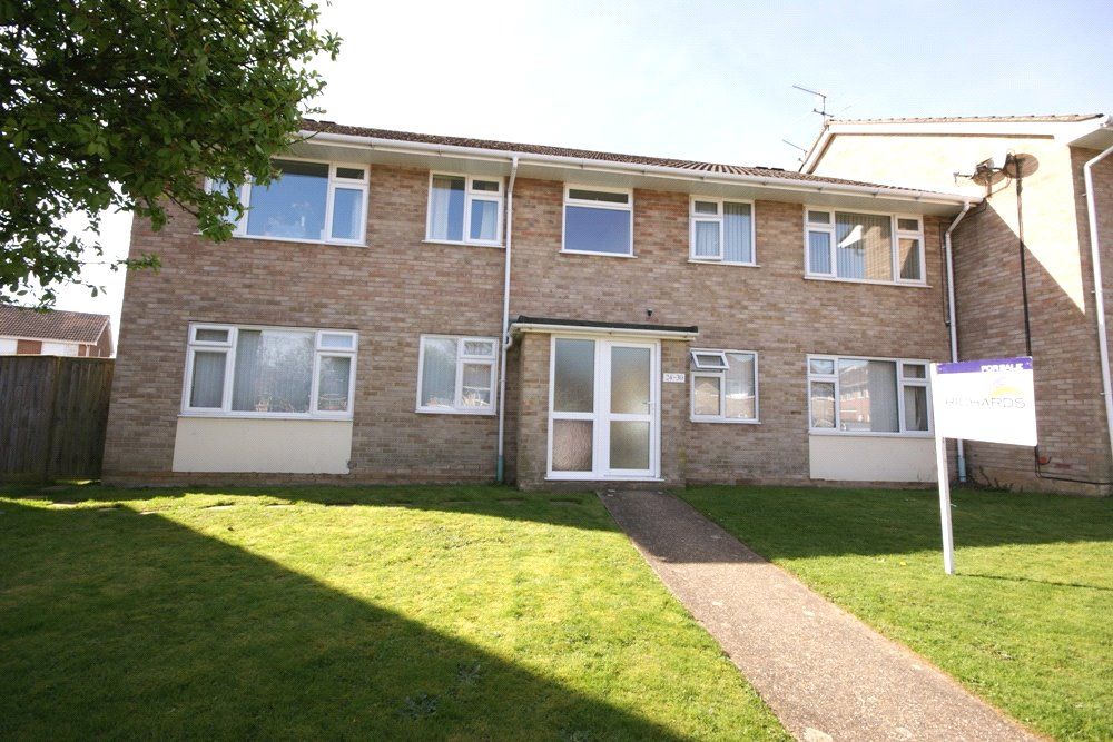 2 bed flat to rent in Jubilee Road, Corfe Mullen, Wimborne, Dorset BH21 Zoopla