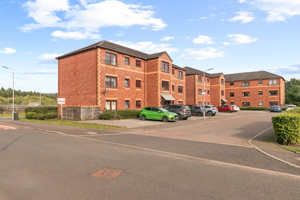 2 bed penthouse for sale in Macbride Way, Renton, West Dunbartonshire