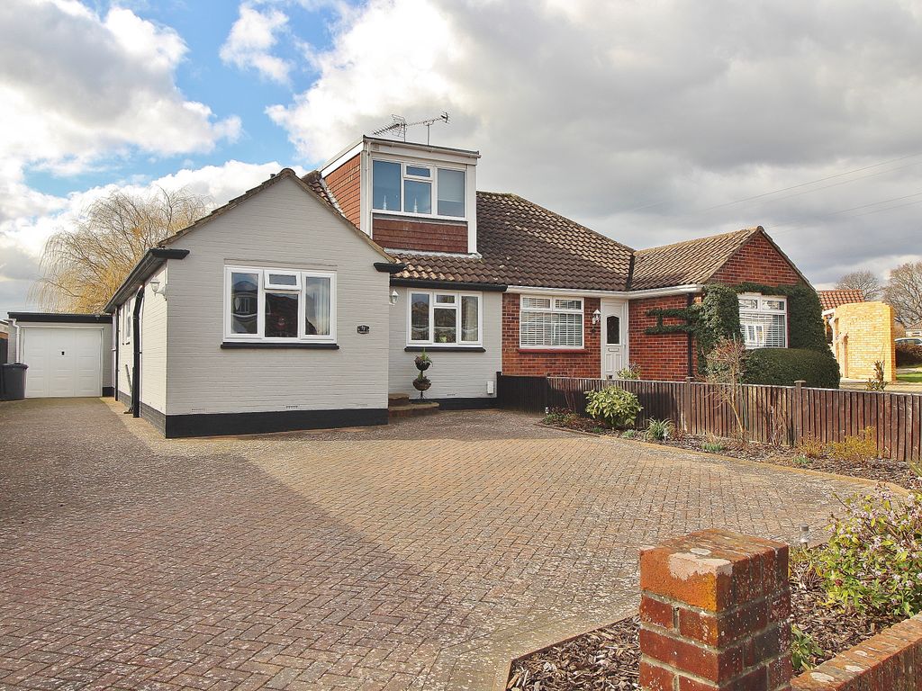 2 bed semidetached bungalow for sale in Kingsdown Road, Waterlooville PO7 Zoopla