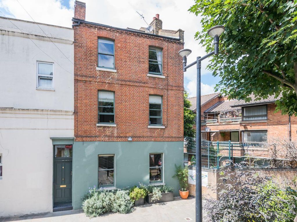 Datchelor Place, Camberwell SE5  