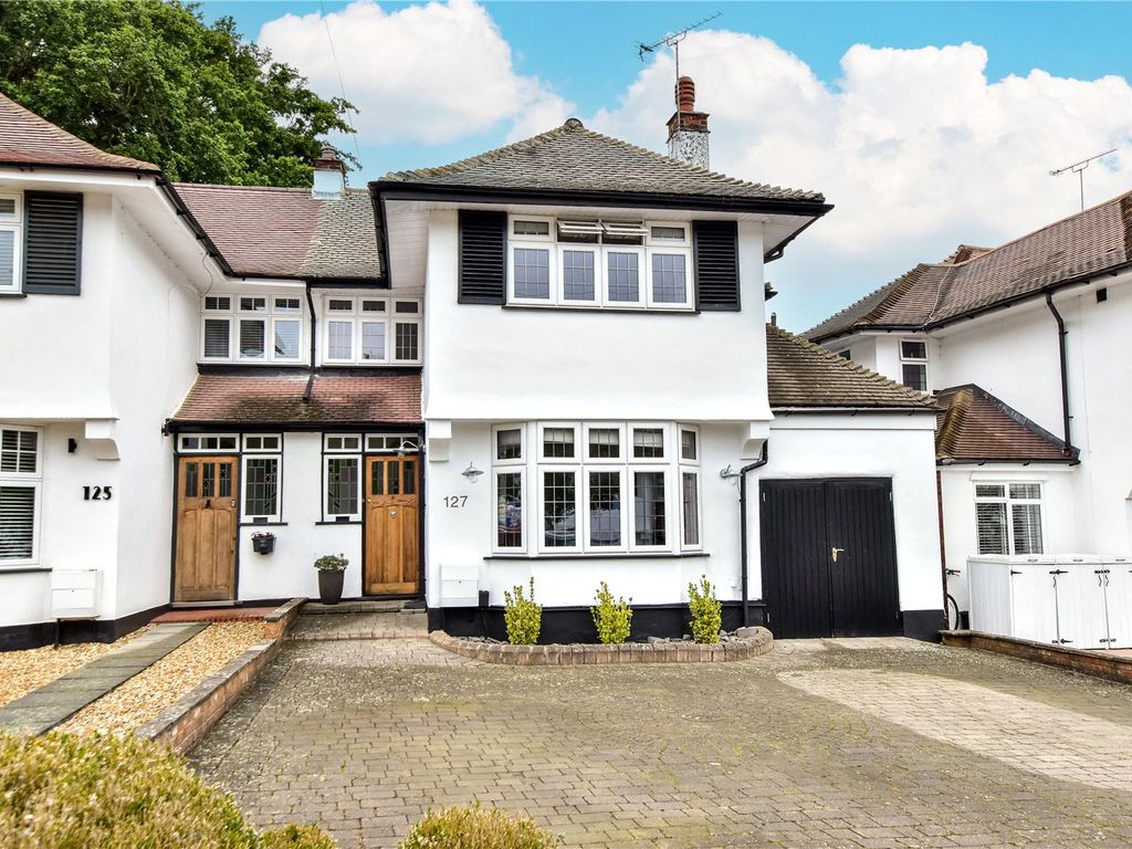 3 bed semidetached house for sale in Hillcroft Crescent, Oxhey