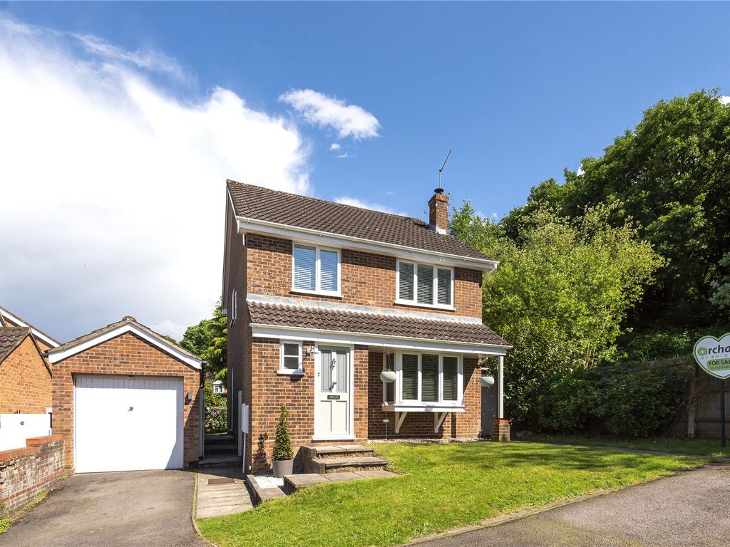 3 bed detached house for sale in Sandringham Way, Frimley, Camberley