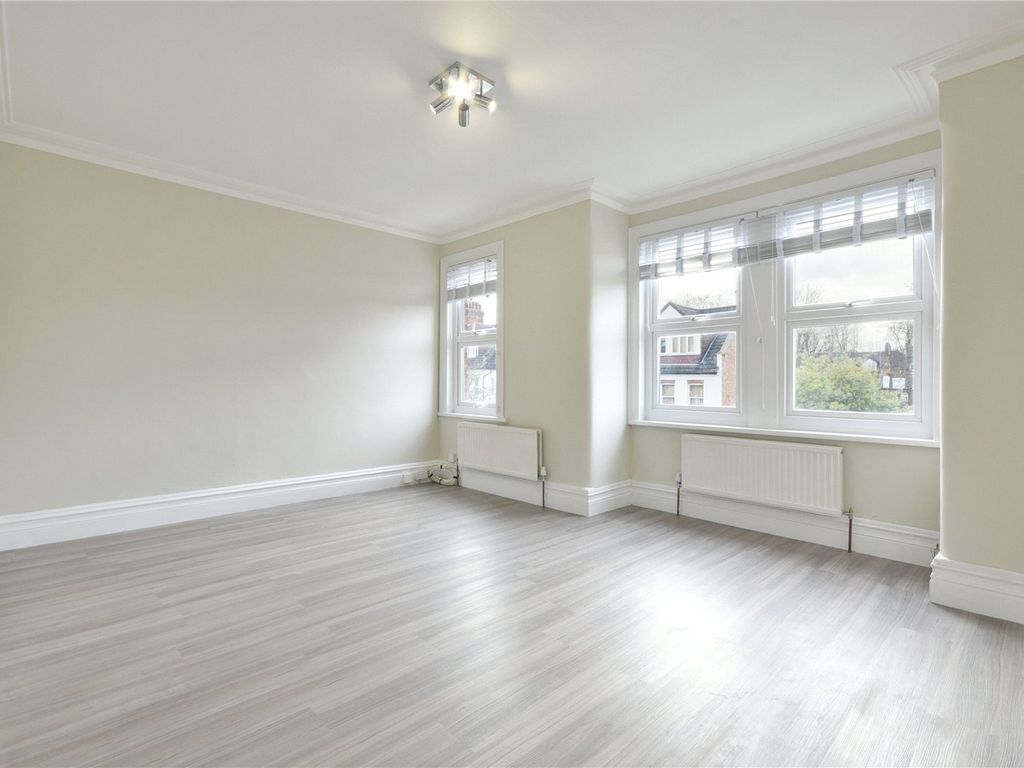 2 bed flat to rent in Elm Park Road, Finchley Central N3 Zoopla