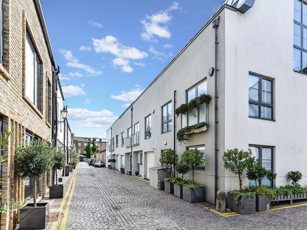 Colville Mews, London W11  