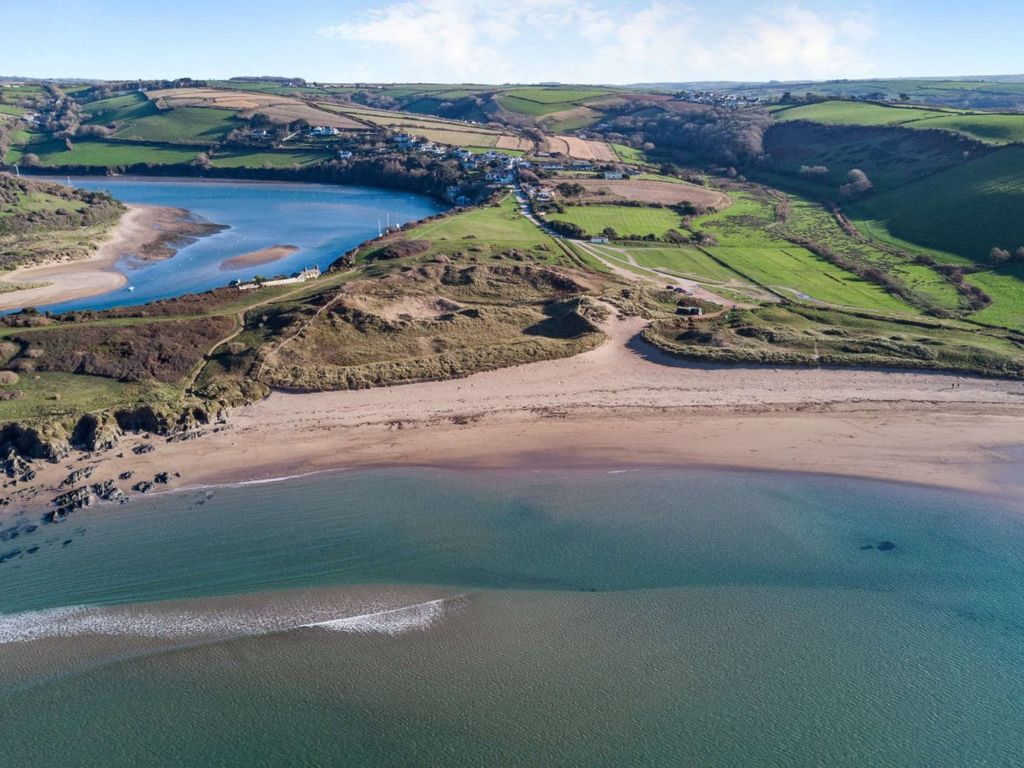 2 bed flat for sale in Bantham, Kingsbridge, Devon TQ7, £485,000 Zoopla