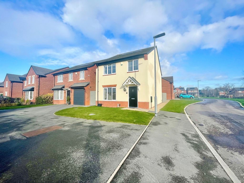 4 bed detached house for sale in Moreton Road, Preston PR4 Zoopla