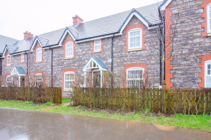 4 bed terraced house for sale in Stryd Camlas, Pontrhydyrun, Cwmbran