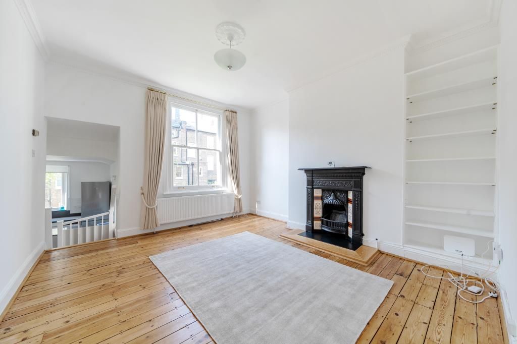 2 bed flat to rent in Carlingford Road, Hampstead NW3, £2,500 pcm Zoopla