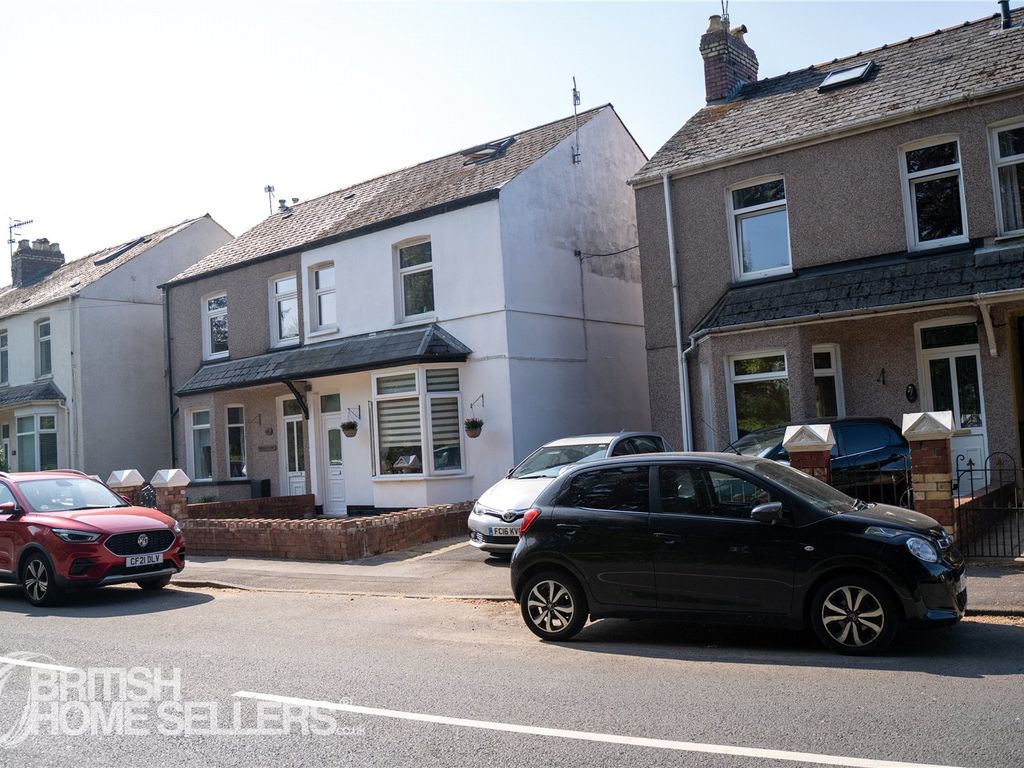 3 bed semidetached house for sale in Oakfield Road, Oakfield, Cwmbran