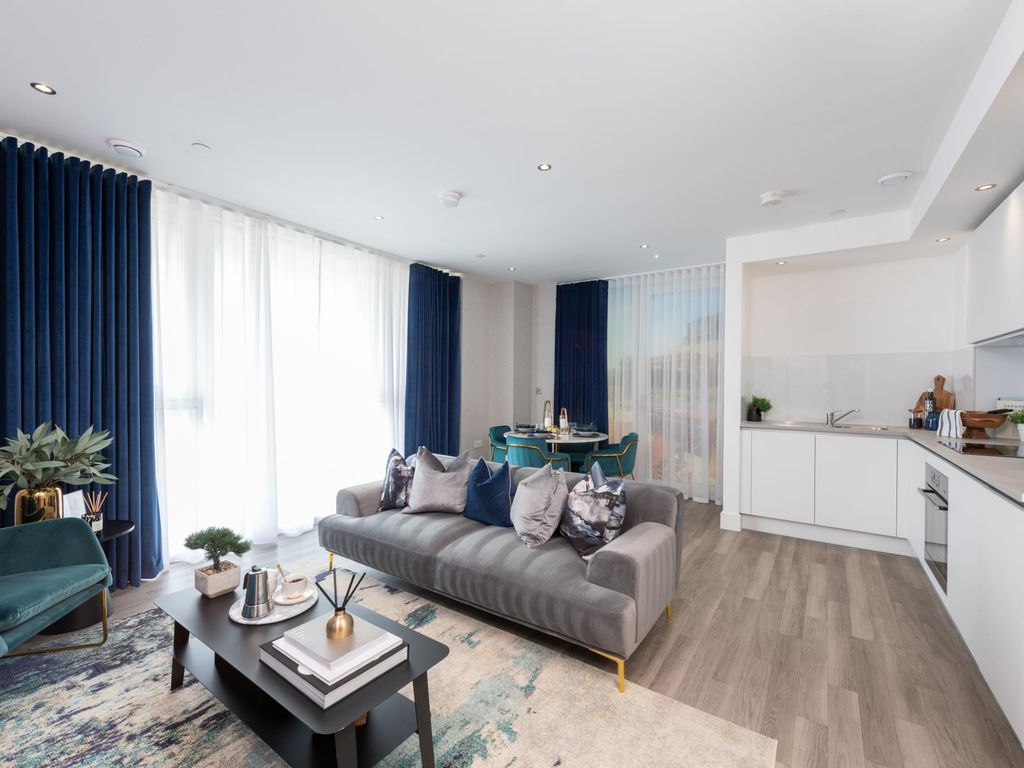 Pontoon Reach Royal Docks London E16  